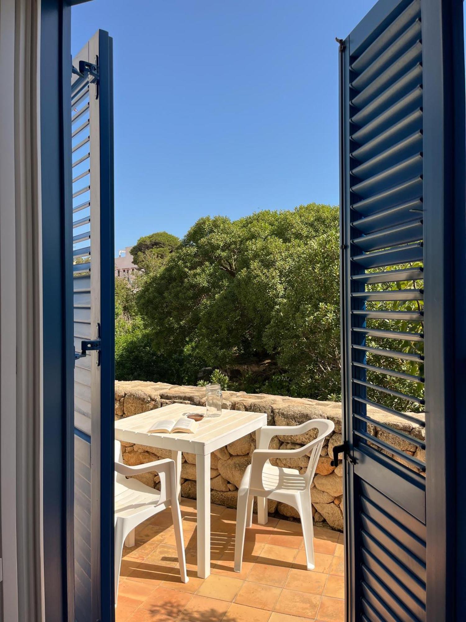Orsola Apartments Φαβινιάνα Δωμάτιο φωτογραφία